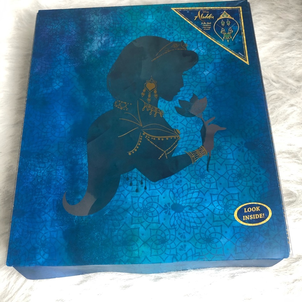 Disney Aladdin 3 piece Jasmine jewelry set